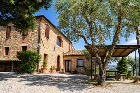 Patio, Facade/entrance, Bird's eye view, Garden, Garden view, internet, wedding