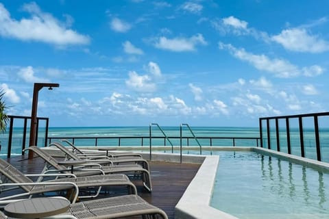Balcony/Terrace, Swimming pool