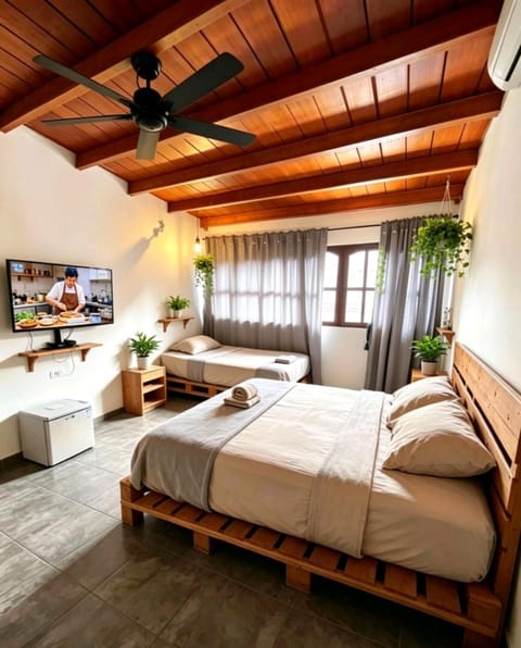 TV and multimedia, Photo of the whole room, Bedroom