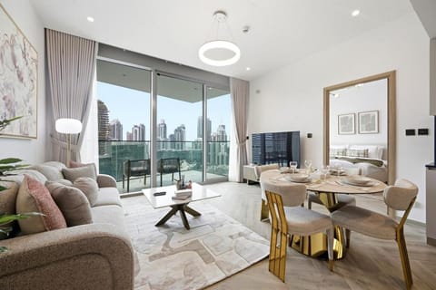 TV and multimedia, Living room, Dining area