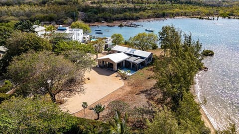 Property building, Day, Bird's eye view, Beach, Sea view