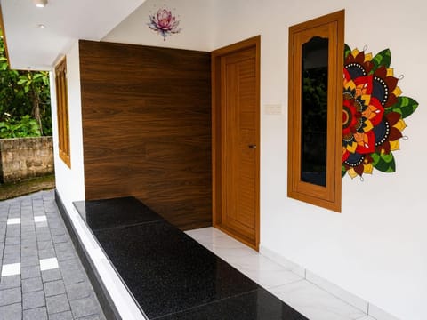 Seating area, Street view