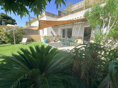 Patio, Garden, Balcony/Terrace, Garden view