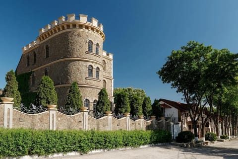 Property building, Facade/entrance