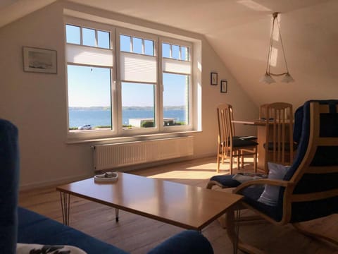 Photo of the whole room, Seating area, Dining area