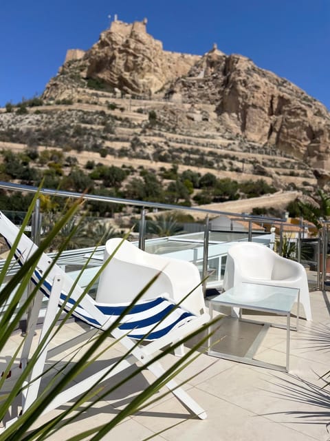 Nearby landmark, Day, Mountain view