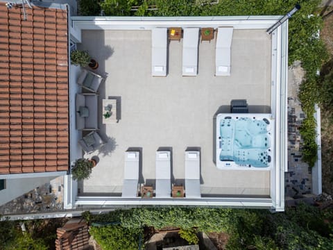 Day, Bird's eye view, Hot Tub, Garden view, Mountain view, Sea view, sunbed