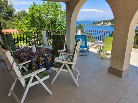View (from property/room), Balcony/Terrace, Seating area, Sea view