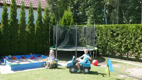 AIDA Domki Letniskowe - domki 5 min od MORZA - Plac Zabaw & ANIMACJE dla DZIECI, ROWERY gratis dla Gości Nature lodge in West Pomeranian Voivodeship, Poland