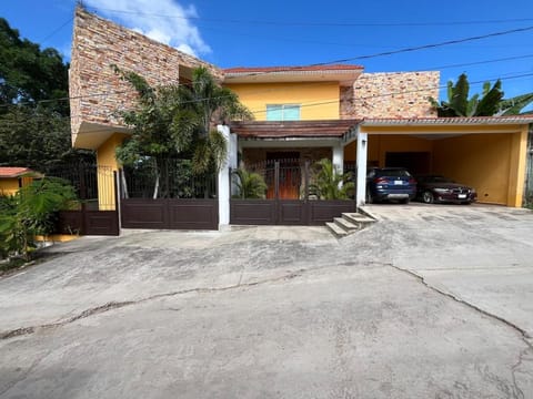 Property building, Neighbourhood