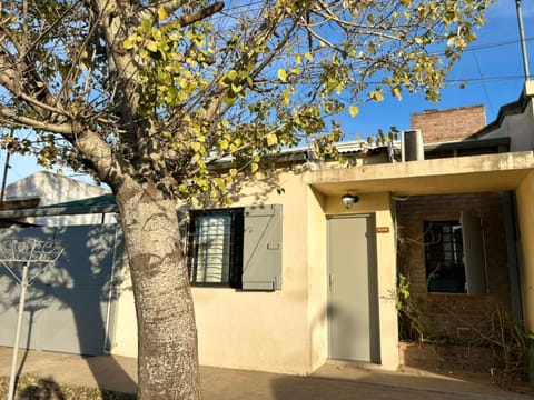 Facade/entrance, Off site