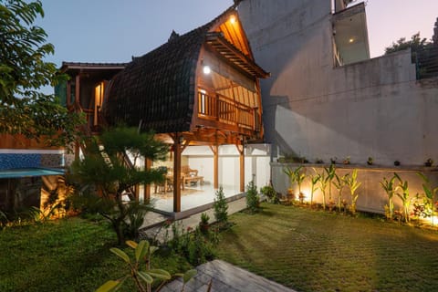 Property building, Garden