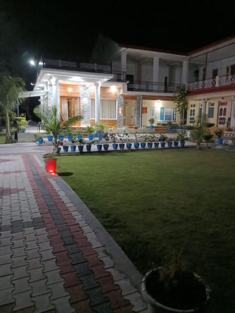 Property building, Garden view