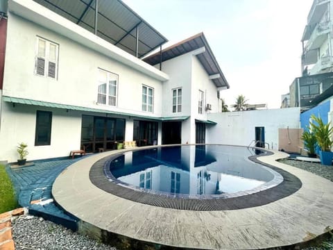 Property building, Swimming pool