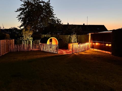 Garden, Sunset