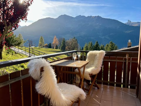 Nearby landmark, Day, Natural landscape, Skiing, View (from property/room), Balcony/Terrace, Hiking, Mountain view