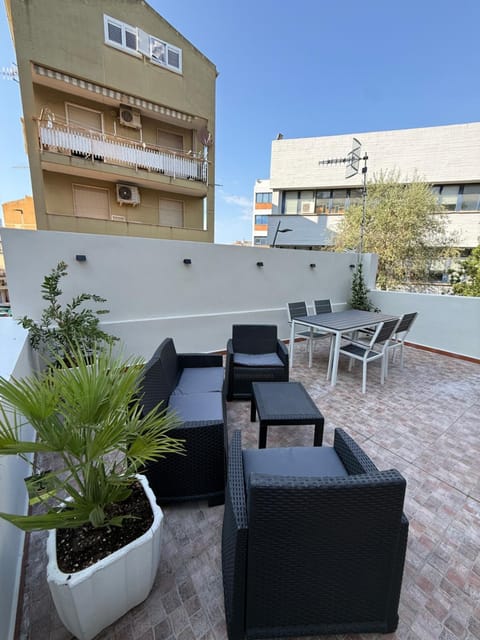 View (from property/room), Balcony/Terrace
