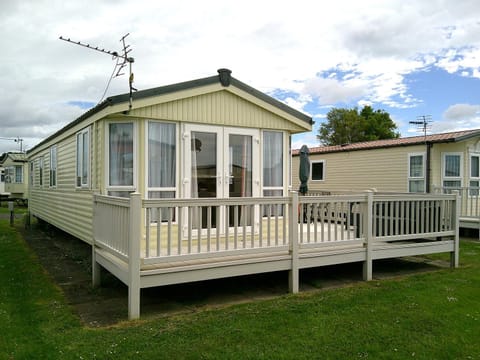 Property building, Balcony/Terrace