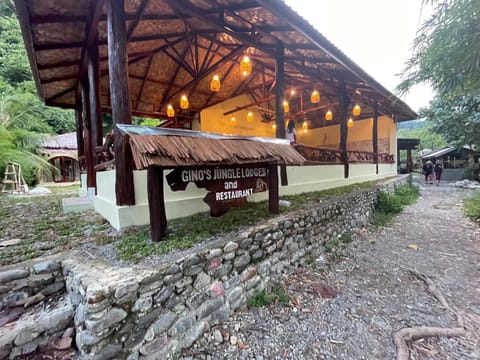 Property building, Restaurant/places to eat