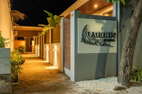 Property building, Night, Property logo or sign, Logo/Certificate/Sign, Street view