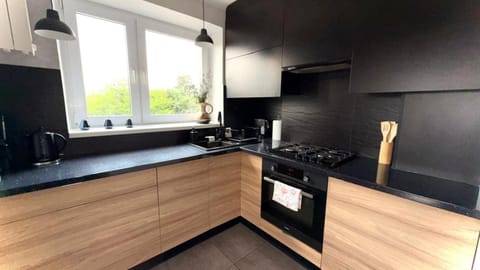 Kitchen or kitchenette, pet friendly, stove