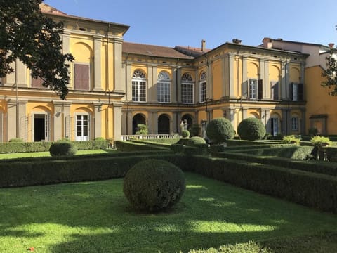 Property building, Garden view
