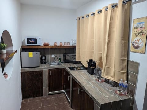 Coffee/tea facilities, Kitchen or kitchenette