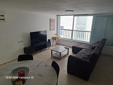 Communal lounge/ TV room, Living room, Seating area