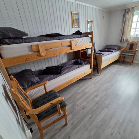 Bed, bunk bed