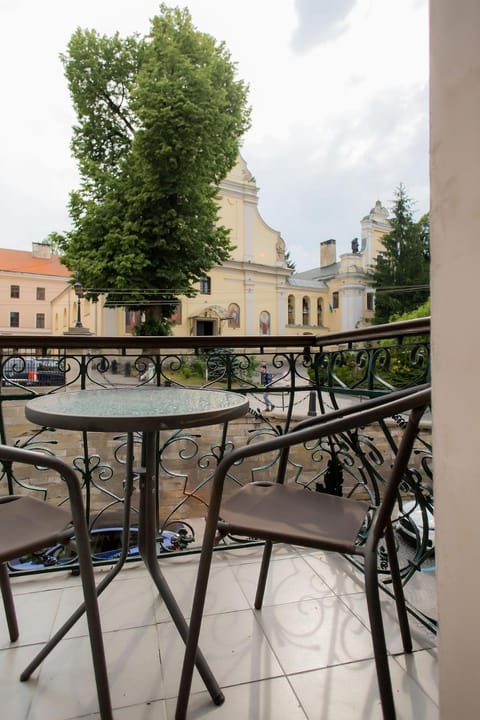 View (from property/room), Balcony/Terrace