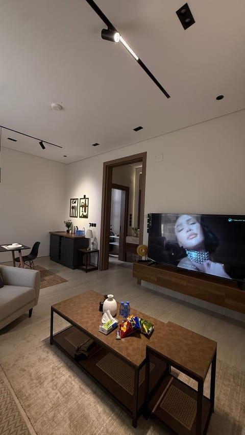 Communal lounge/ TV room, TV and multimedia, Seating area
