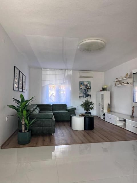 Apartman Mia 2 Bibinje Apartment in Šibenik-Knin County, Croatia