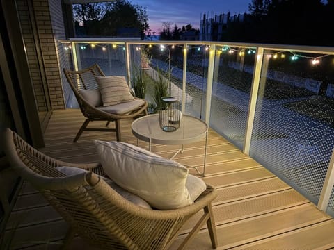 View (from property/room), Balcony/Terrace, Seating area