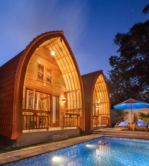 Property building, Swimming pool