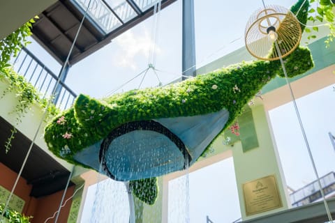 Property building, Restaurant/places to eat, View (from property/room), Decorative detail, On site, Pool view, Swimming pool, Location, furniture