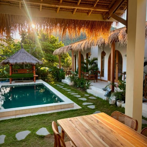 Property building, Swimming pool