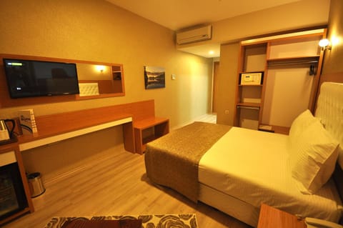 Toilet, Bathroom, TV and multimedia, Coffee/tea facilities, Seating area