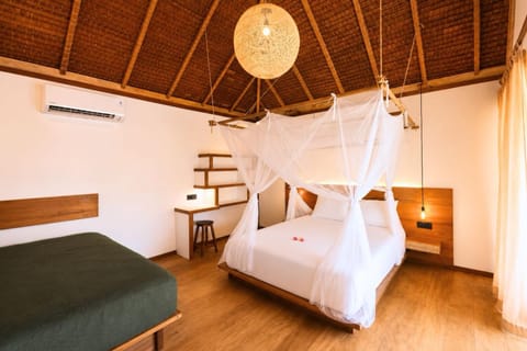 Bed, Bedroom, air conditioner