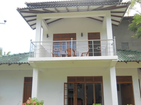 Property building, Facade/entrance, Landmark view