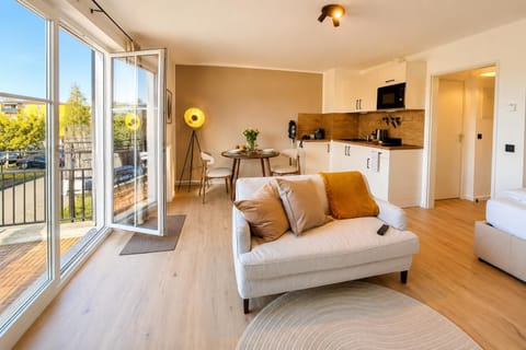 Balcony/Terrace, Living room, Dining area