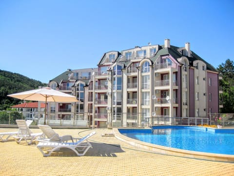 Pool view, Swimming pool, Family