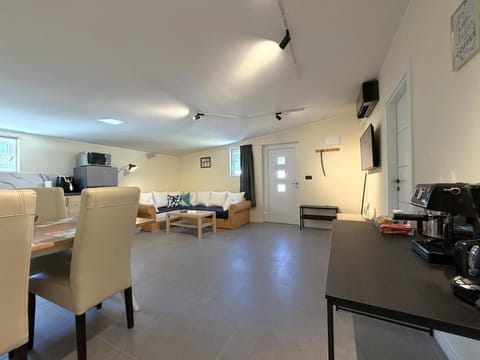 Communal lounge/ TV room, Living room