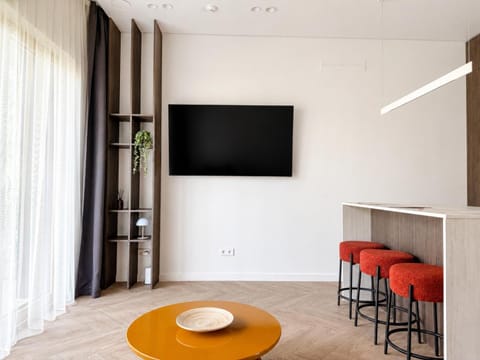 Communal lounge/ TV room, TV and multimedia, Living room, Seating area