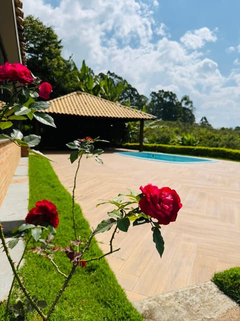 Property building, Spring, Day, Garden, Garden, Garden view, Pool view, Swimming pool
