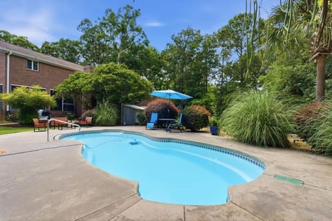 Garden, Swimming pool