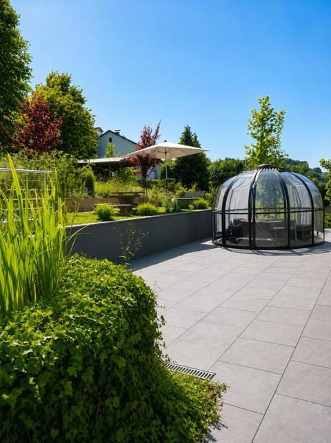 Garden, Balcony/Terrace
