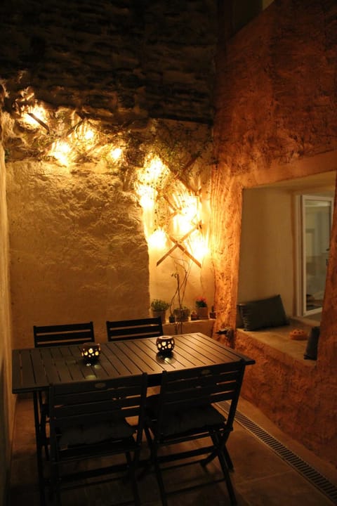 Inner courtyard view