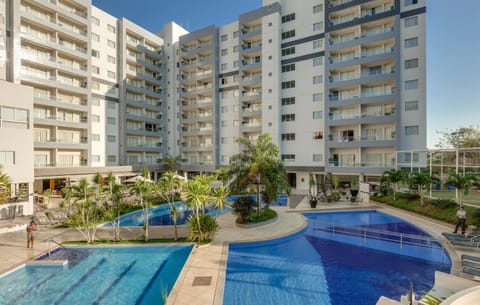 Property building, Day