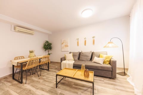 Living room, air conditioner