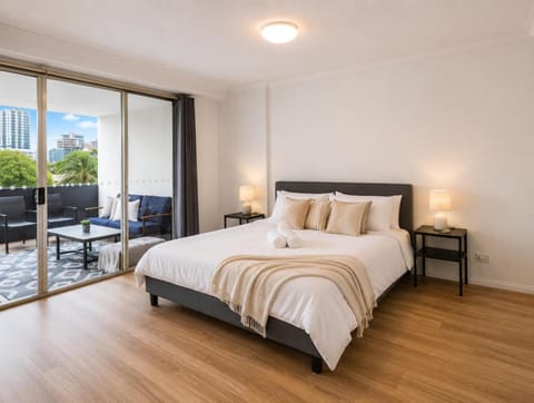 Property building, Bed, Bedroom